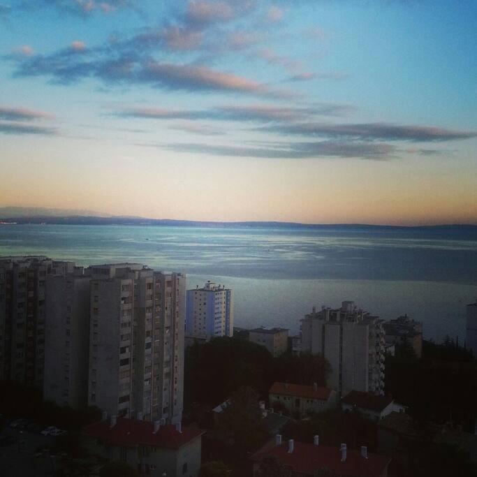 12Th Floor Sea View Apartment Rijeka Exterior photo